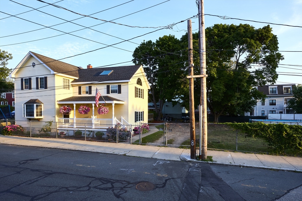 176 Coleridge St