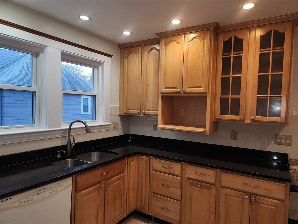 7-9 Bonwood St #2, Newton, MA Photo #9