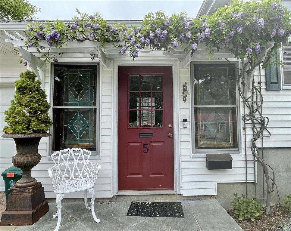 5 Longview St