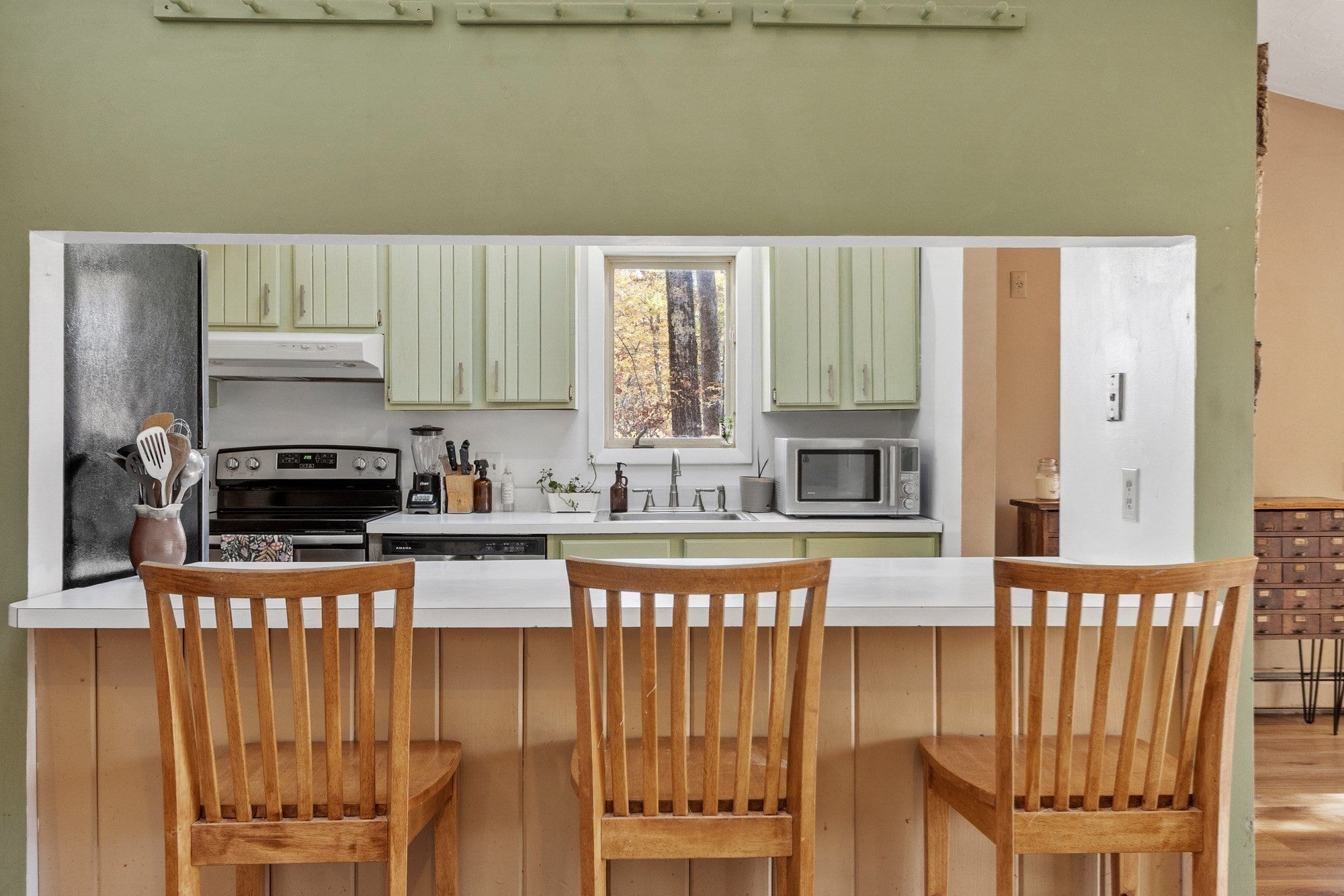 92 Maple St, Sterling, MA Photo #6