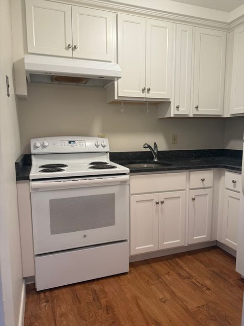 1 Station St 1-3 Hingham MA 02043