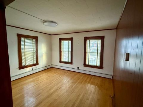 Photo of 38 Mount Pleasant St #1, North Brookfield, MA 01535 (MLS # 73475663)