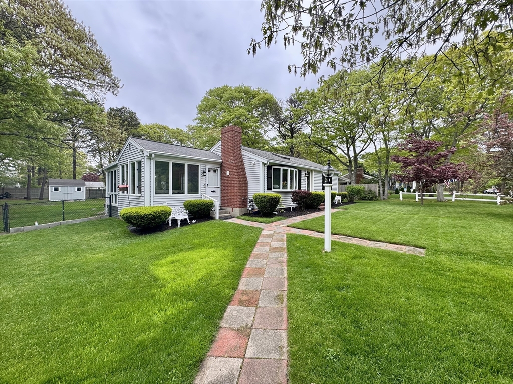 216 Cranberry Ln