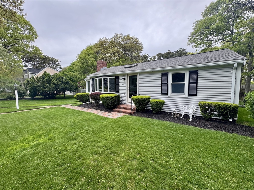 216 Cranberry Ln