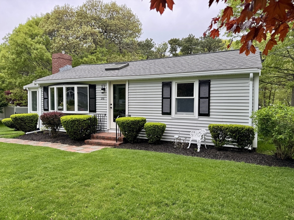 216 Cranberry Ln