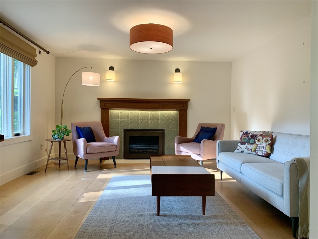22 Amberwood Dr