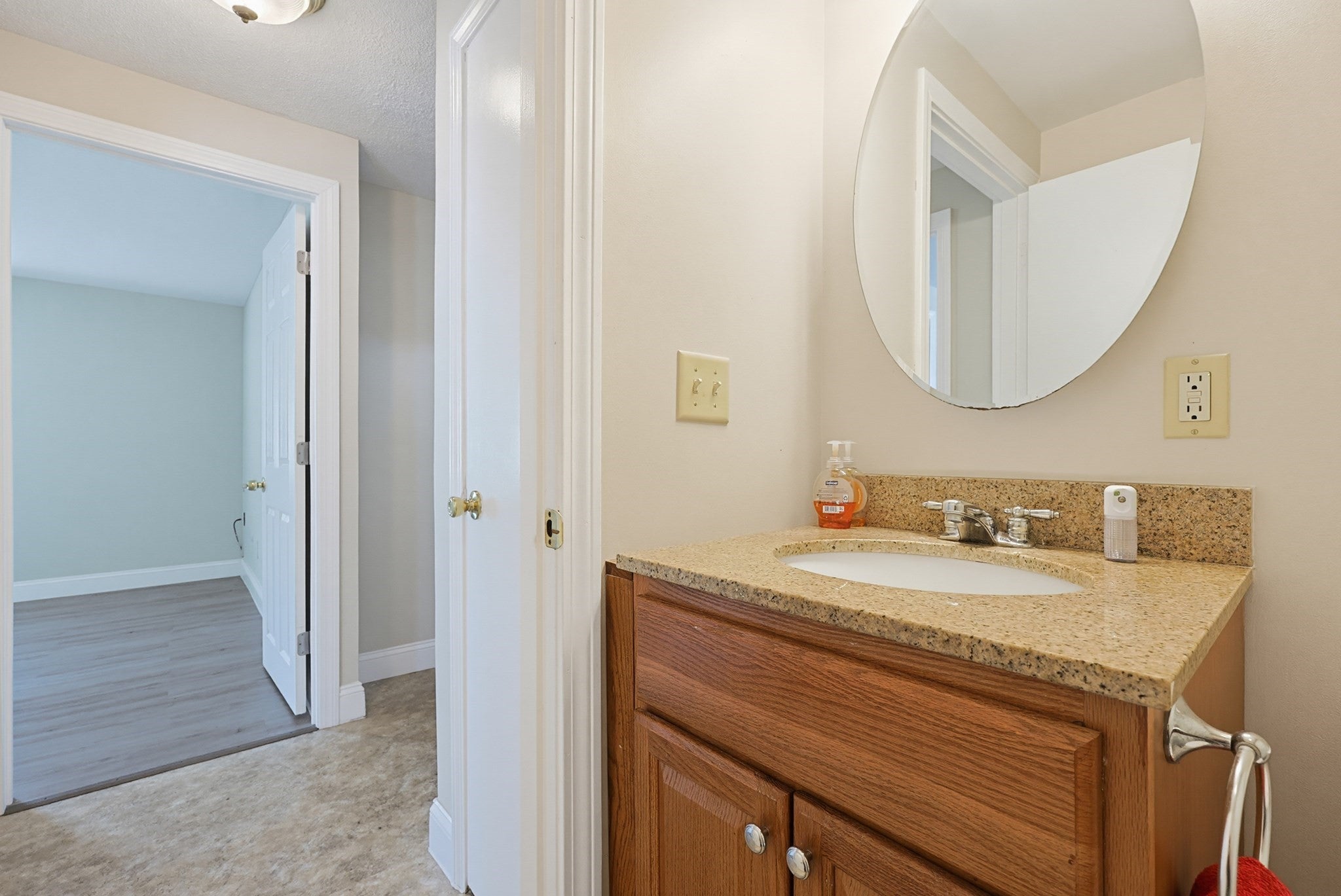 15 Frank Street #1, Dracut, MA, 15 Frank Street #1, Dracut, MA Photo #10