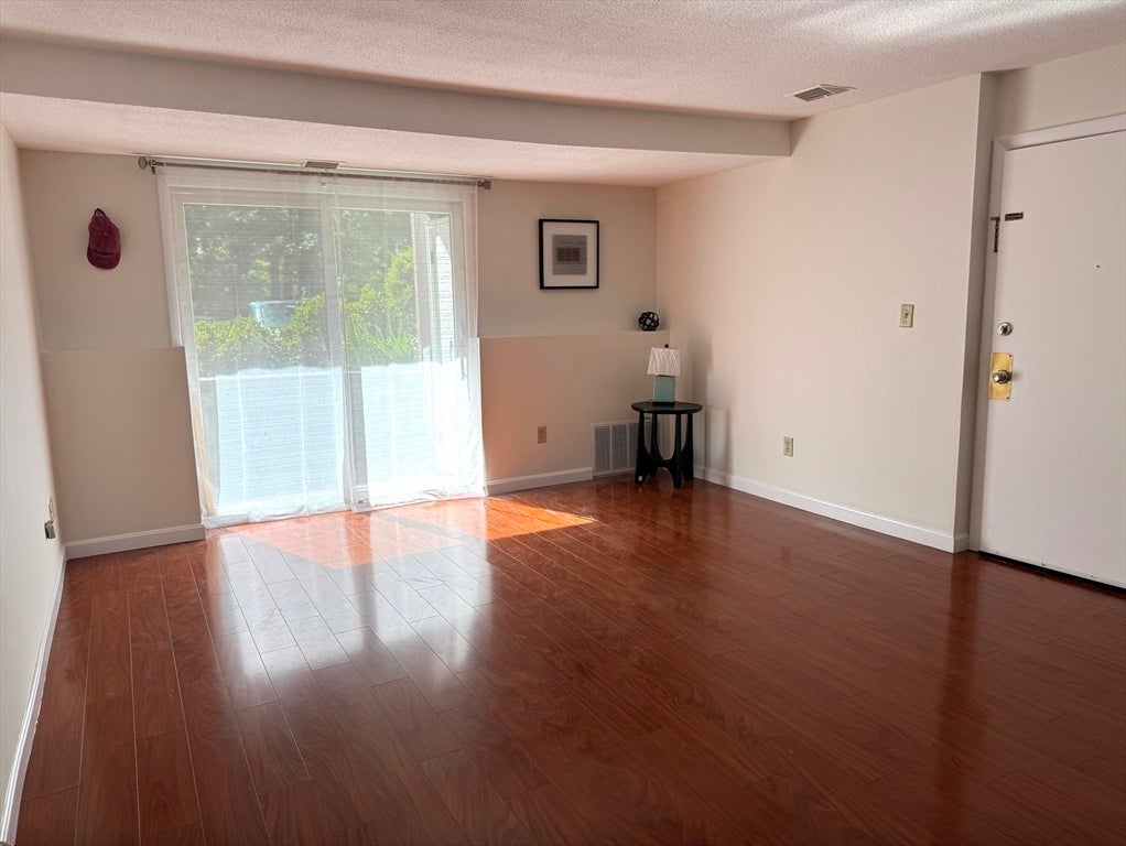 1285 Lawrence St C1