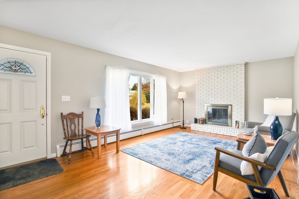 76 Glenwood Dr