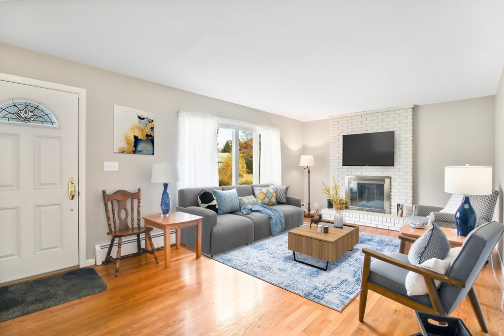 76 Glenwood Dr