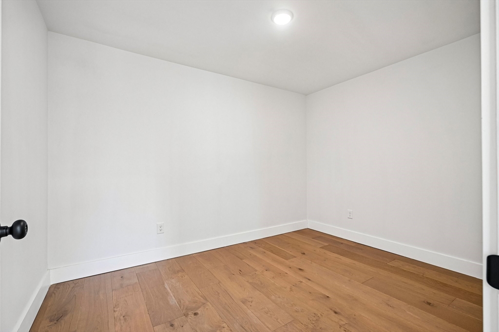 33 Seabiscuit Dr, Plymouth, MA Photo #15