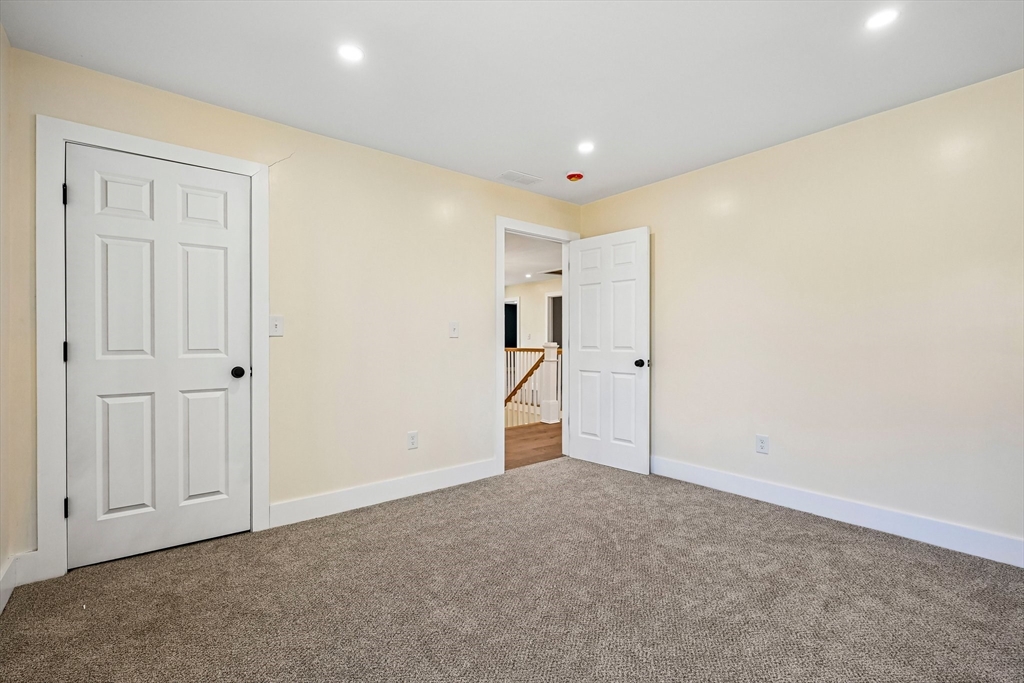 33 Seabiscuit Dr, Plymouth, MA Photo #18