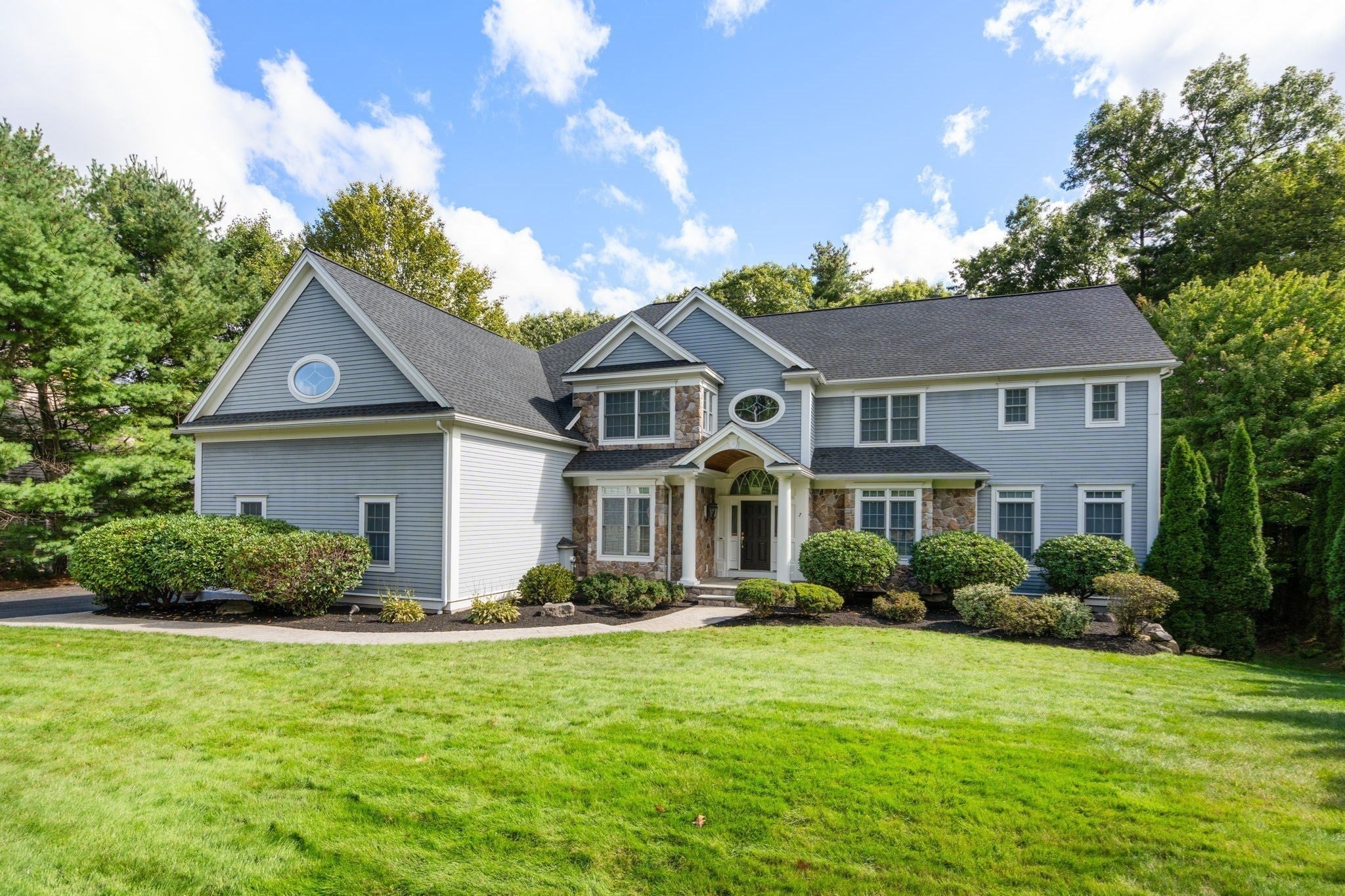 7 Turtle Creek Circle