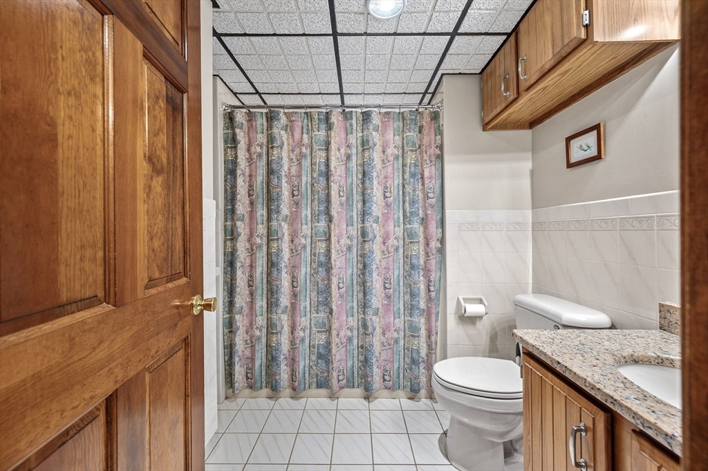 9 Cranbrook Rd, Shrewsbury, MA Photo #35