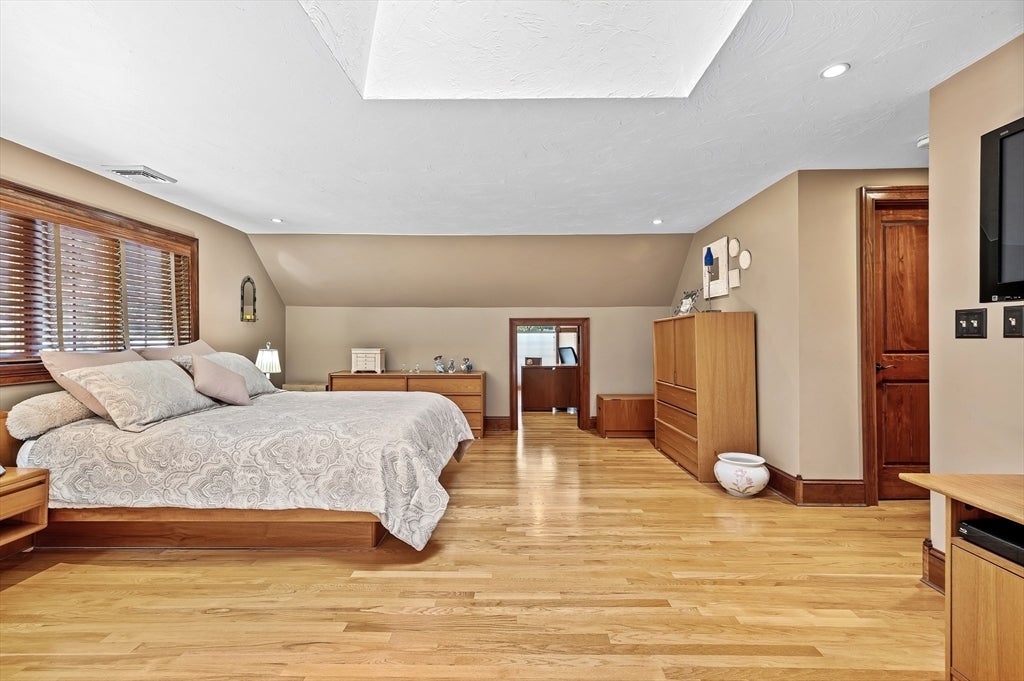 9 Cranbrook Rd, Shrewsbury, MA Photo #22