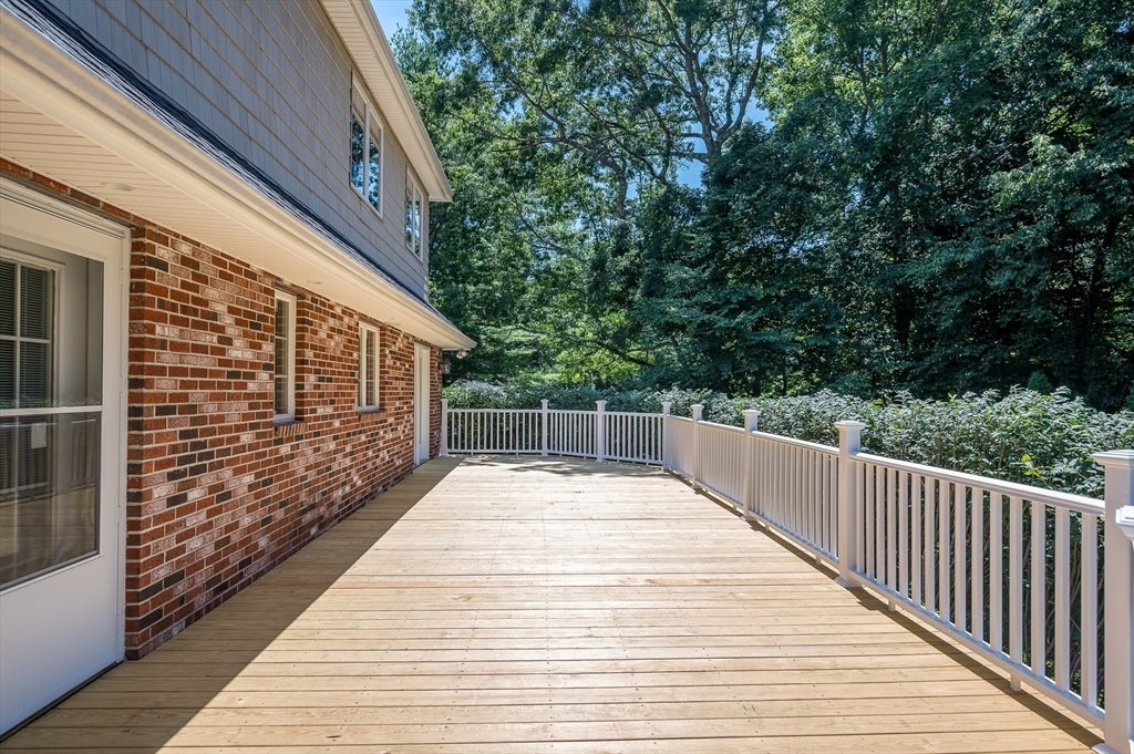 9 Cranbrook Rd, Shrewsbury, MA Photo #37