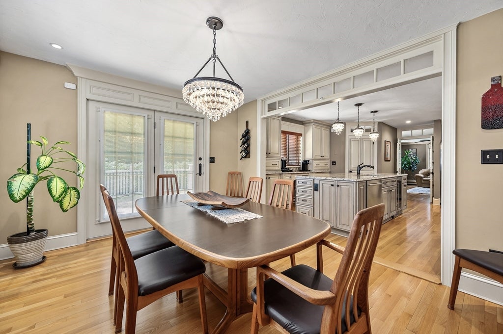 9 Cranbrook Rd, Shrewsbury, MA Photo #17