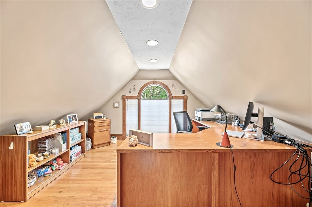9 Cranbrook Rd, Shrewsbury, MA Photo #19