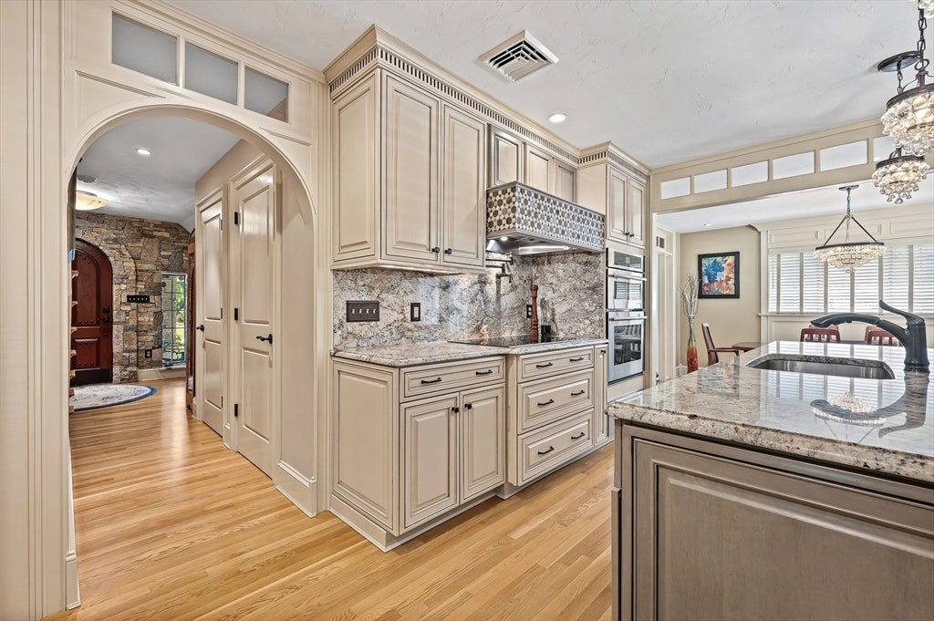 9 Cranbrook Rd