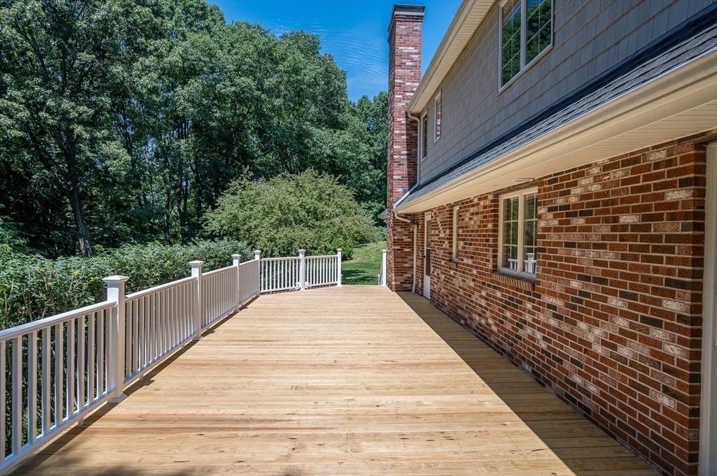 9 Cranbrook Rd, Shrewsbury, MA Photo #38