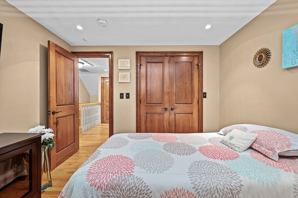 9 Cranbrook Rd, Shrewsbury, MA Photo #25