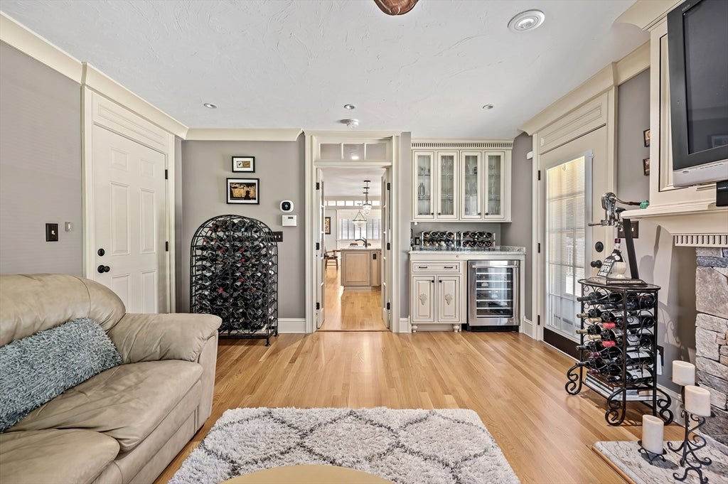 9 Cranbrook Rd, Shrewsbury, MA Photo #15