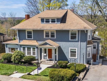 28 Maplewood Rd Worcester MA 01602