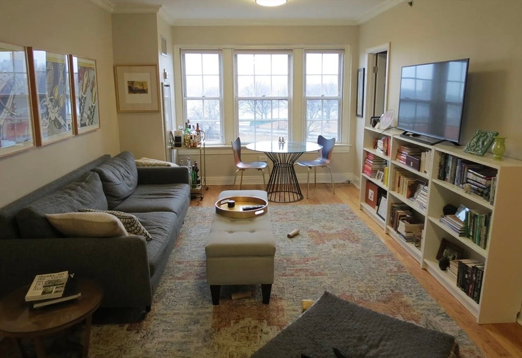 534 Beacon Street #406, Boston, MA Photo #1