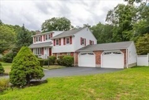 18 Spring Valley Rd 1 Burlington MA 01803