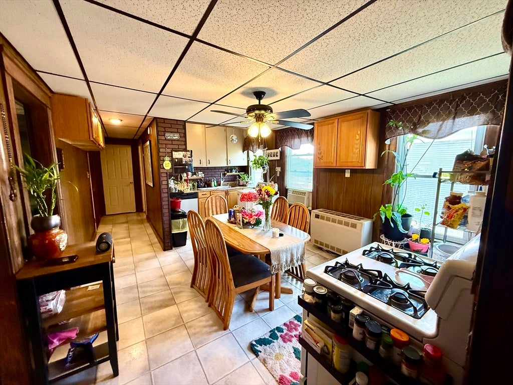 58 Gage St, Worcester, MA Photo #21