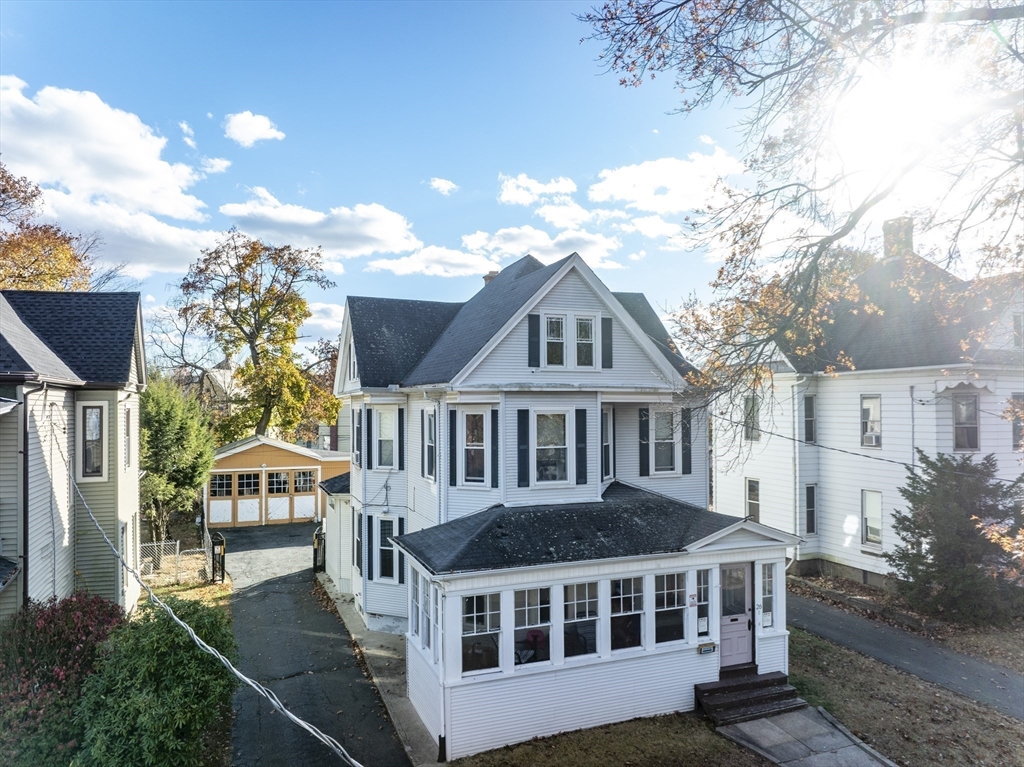 26 Laurel St