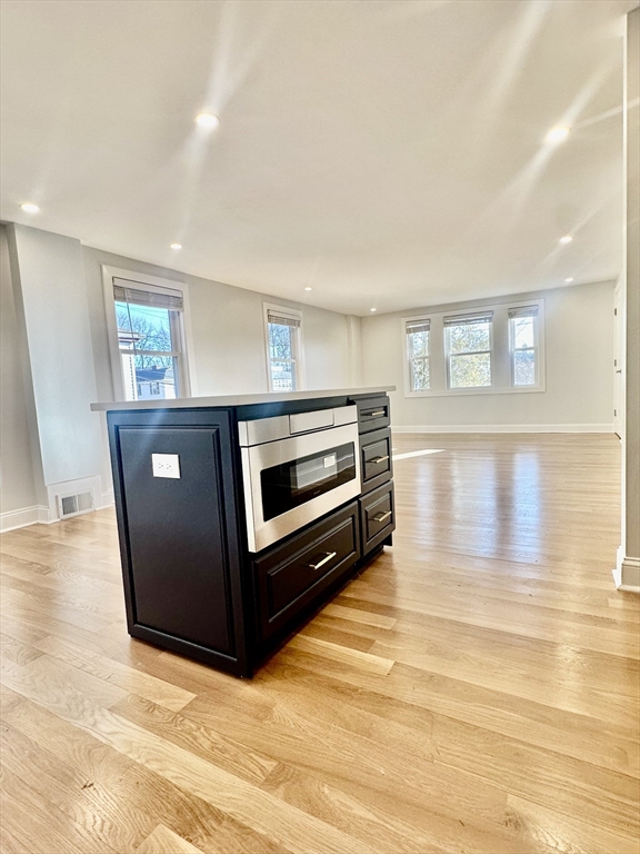 100 Gladeside Ave 2
