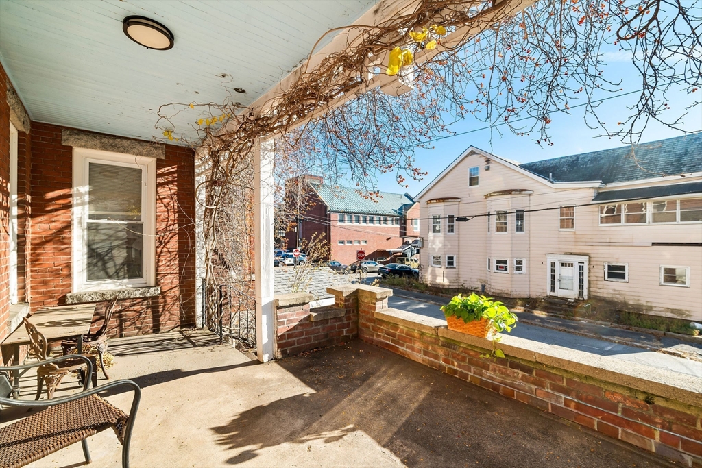 58 (A B) Oliver Street