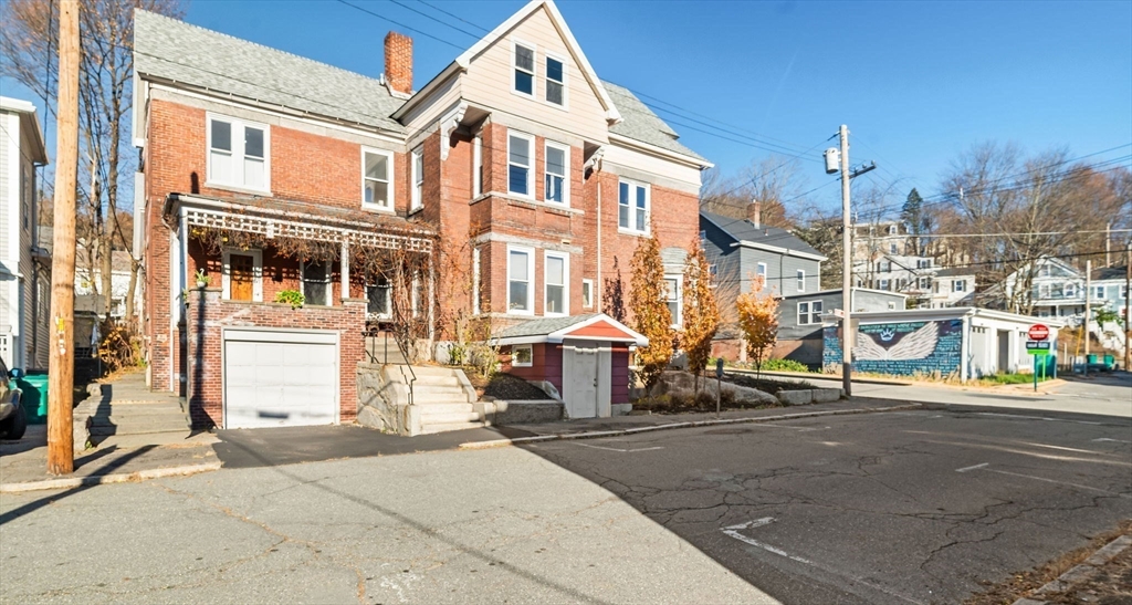58 (A B) Oliver Street