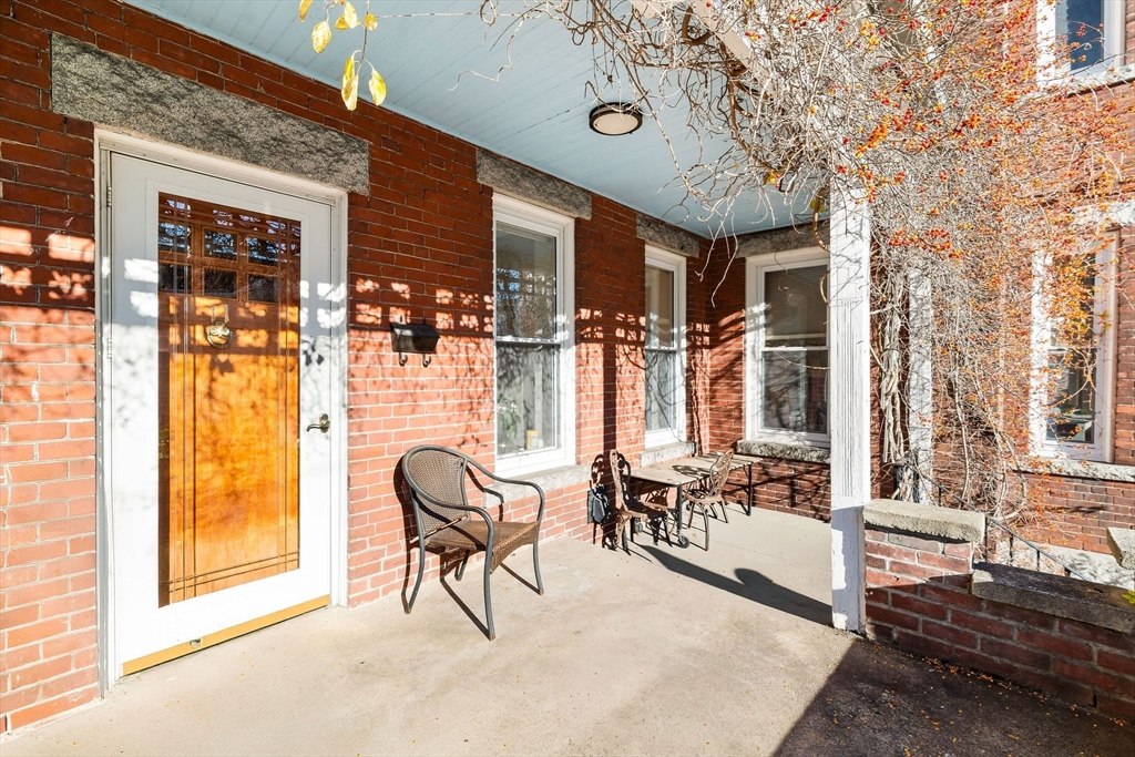 58 (A B) Oliver Street