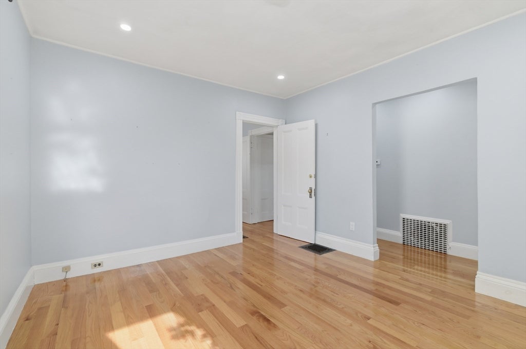 9 Vassall St, Quincy, MA Photo #27