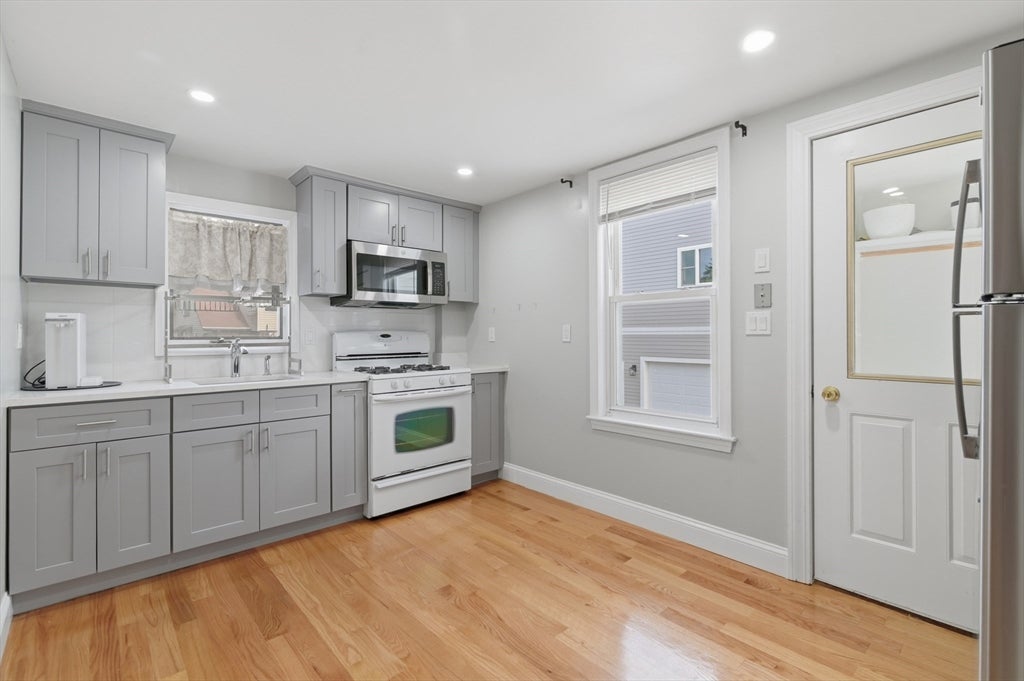 9 Vassall St, Quincy, MA Photo #32