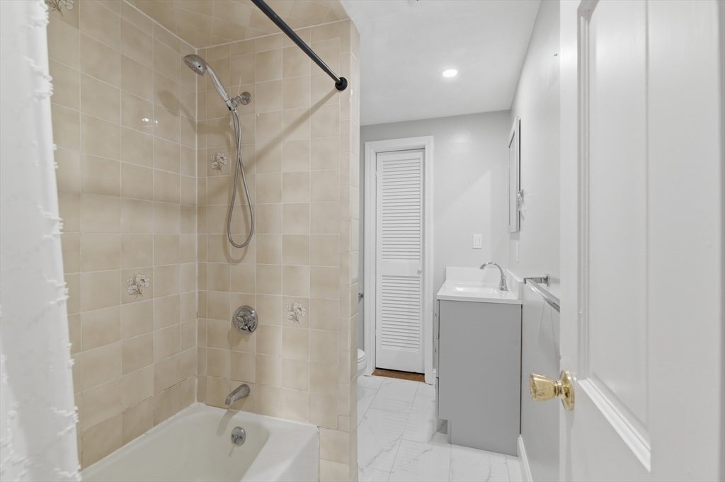 9 Vassall St, Quincy, MA Photo #36