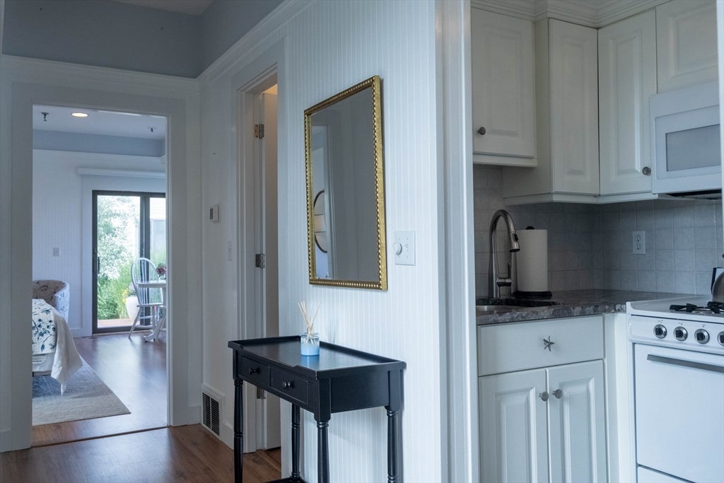 90 Shore Drive West Dr #6B, Mashpee, MA, 90 Shore Drive West Dr #6B, Mashpee, MA Photo #23