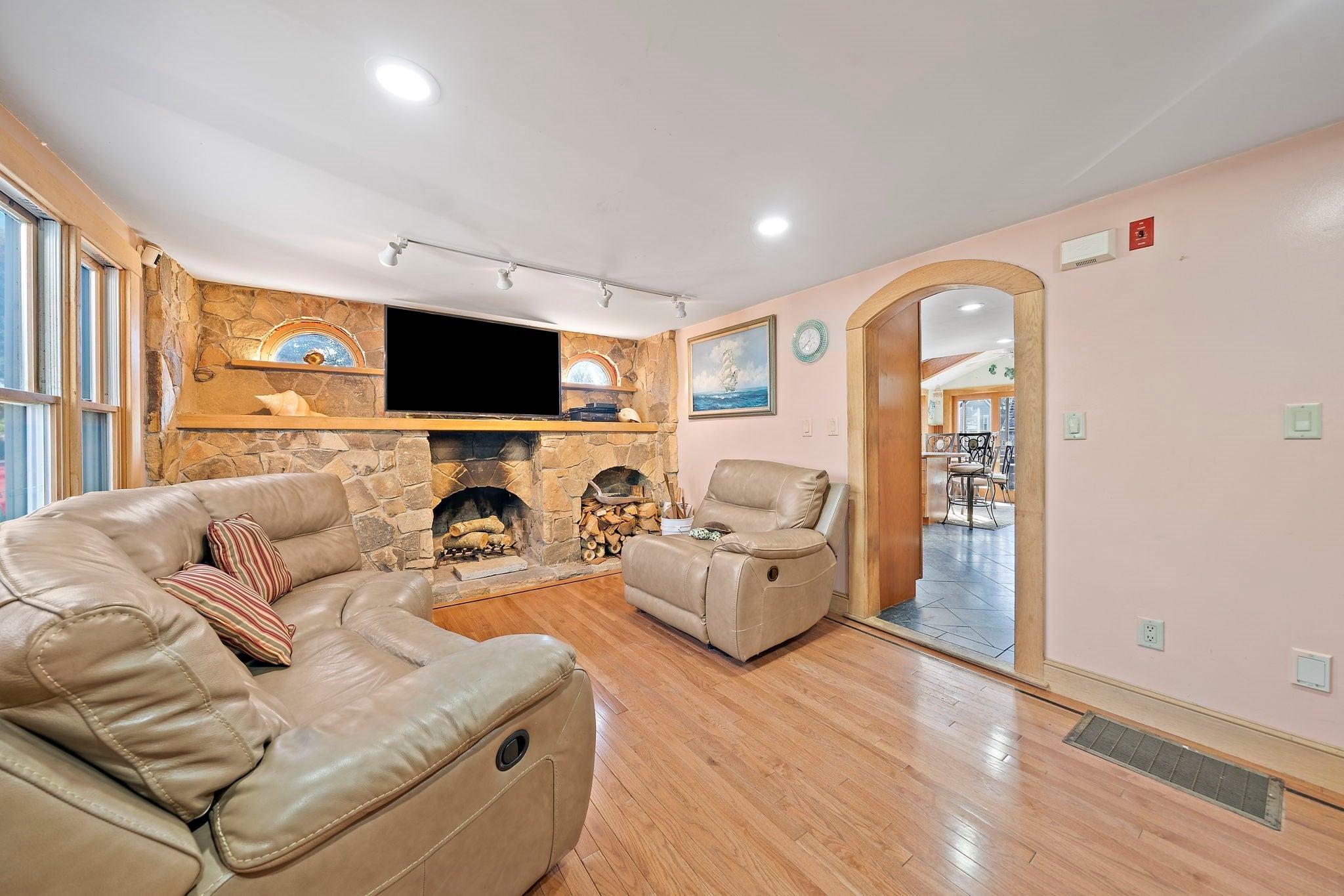 53 Donald Rd