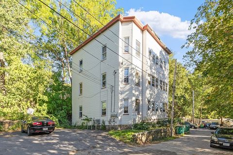 33-35 Omena Pl Fitchburg MA 01420