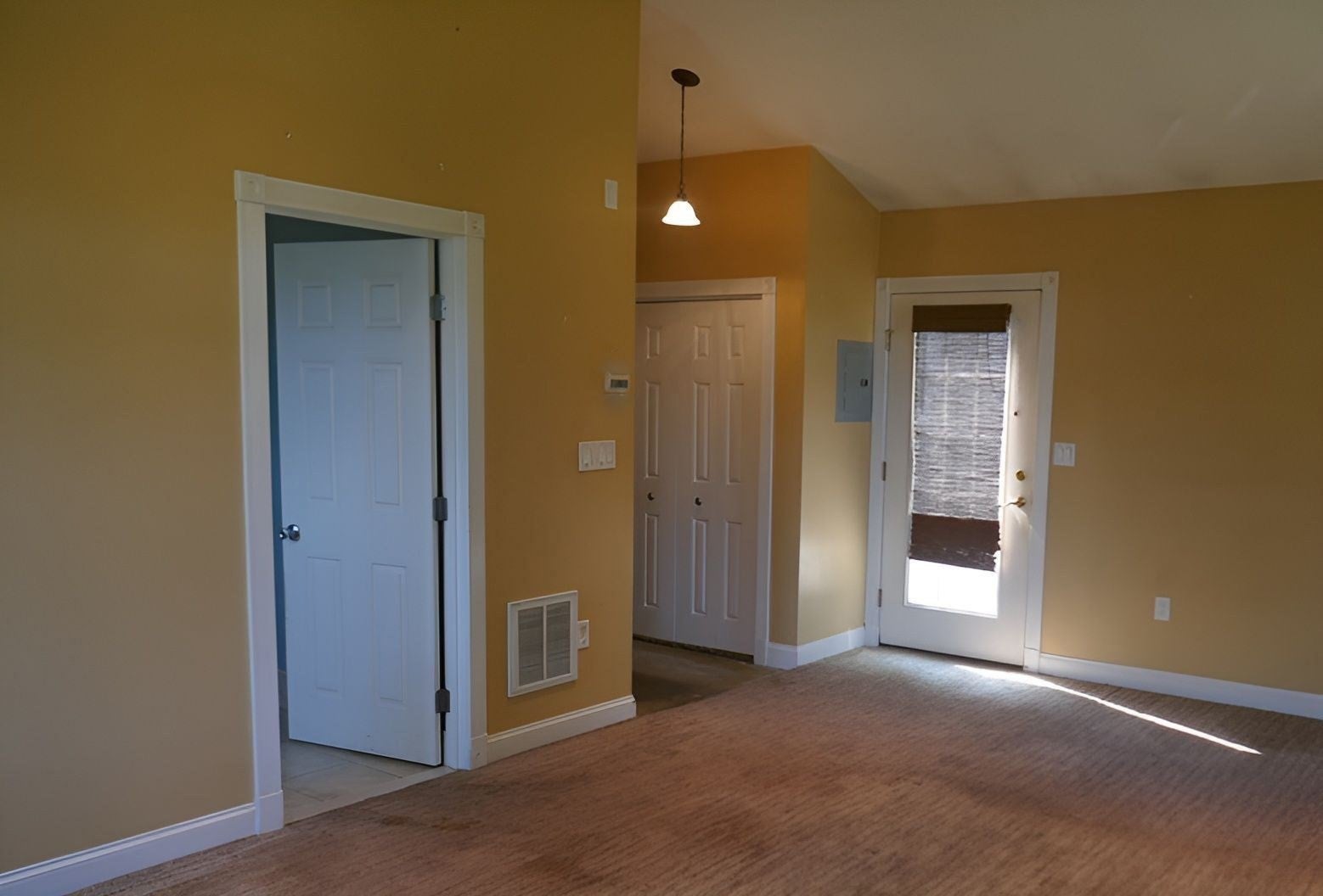 62 Homeland Dr, Whitman, MA Photo #28