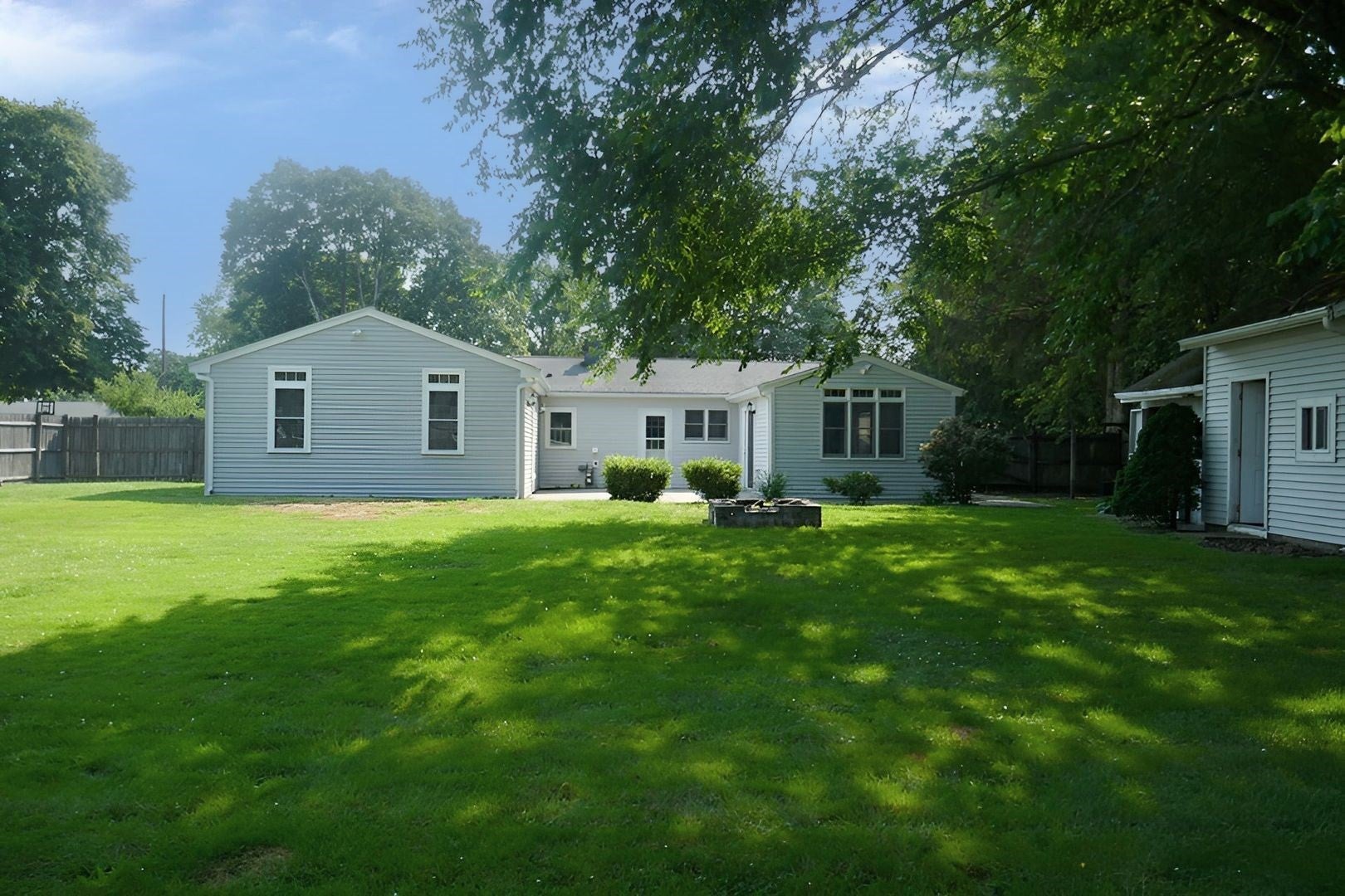 62 Homeland Dr, Whitman, MA Photo #4