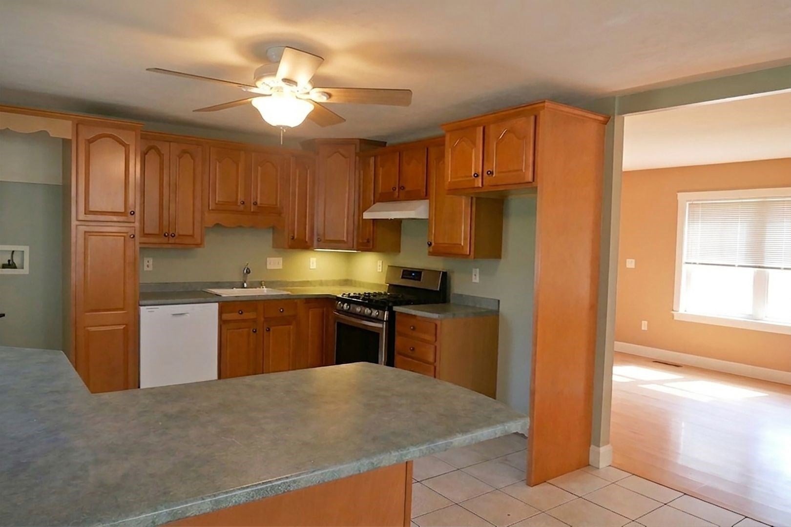 62 Homeland Dr, Whitman, MA Photo #18