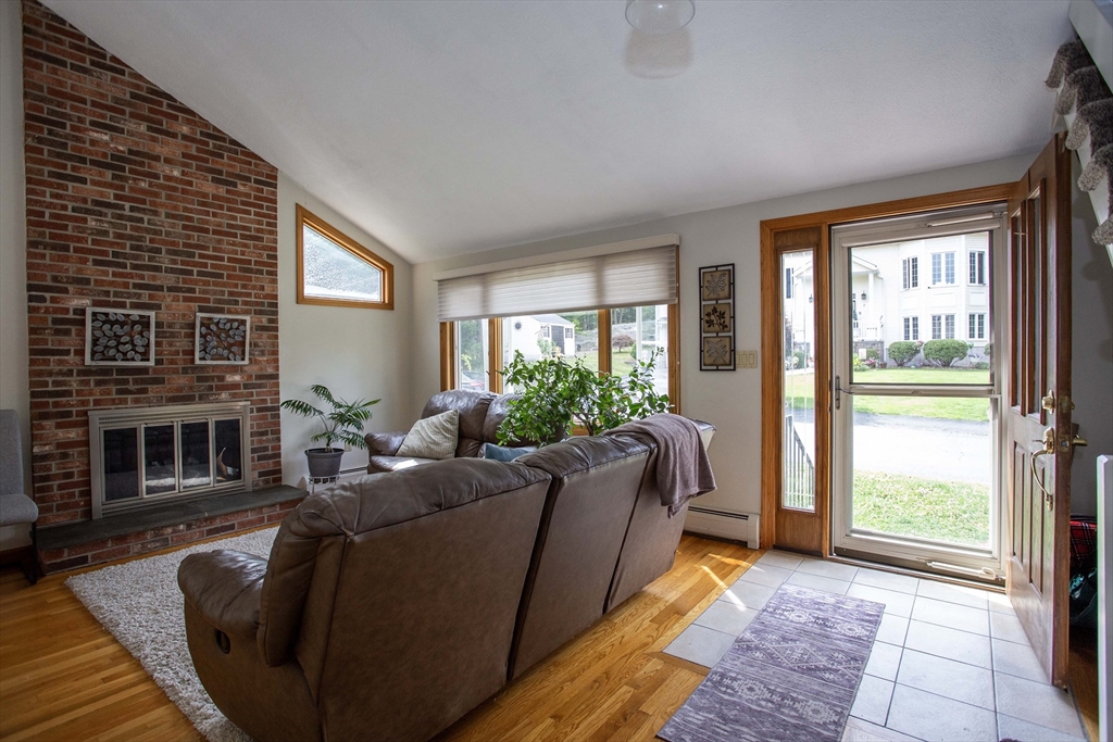 6 Woodland Ave