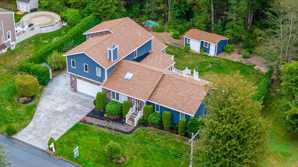 26 Blueberry Dr