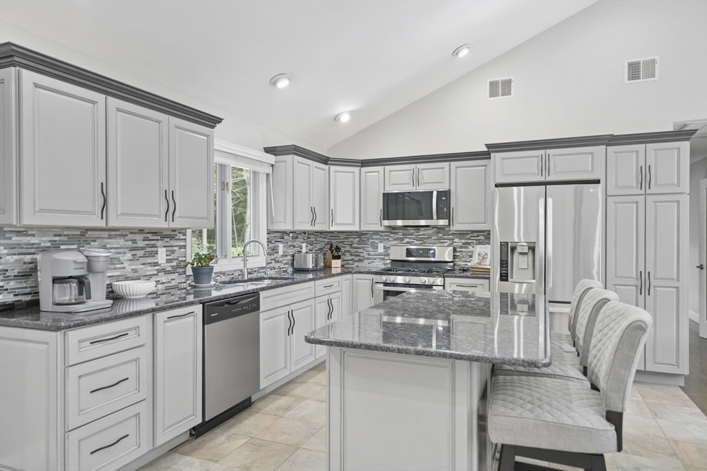 26 Blueberry Dr
