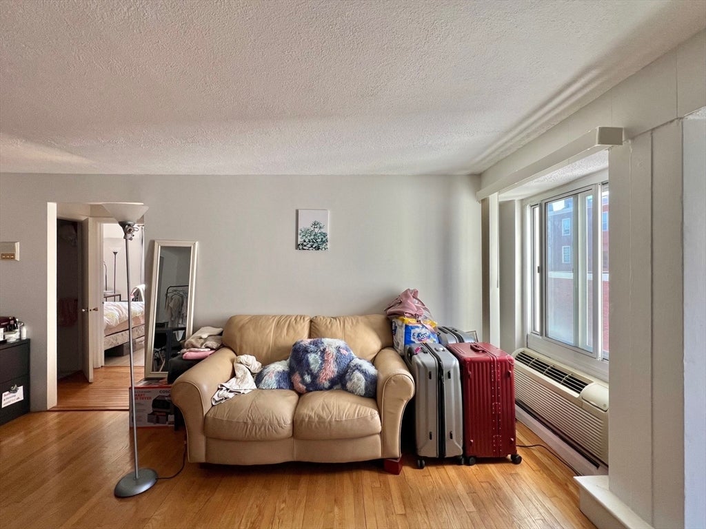 4 Trowbridge Place 3C