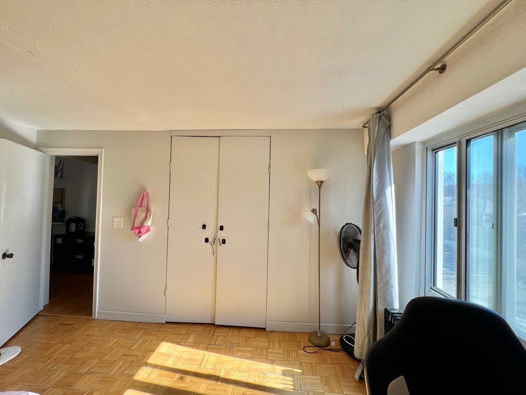 4 Trowbridge Place 3C