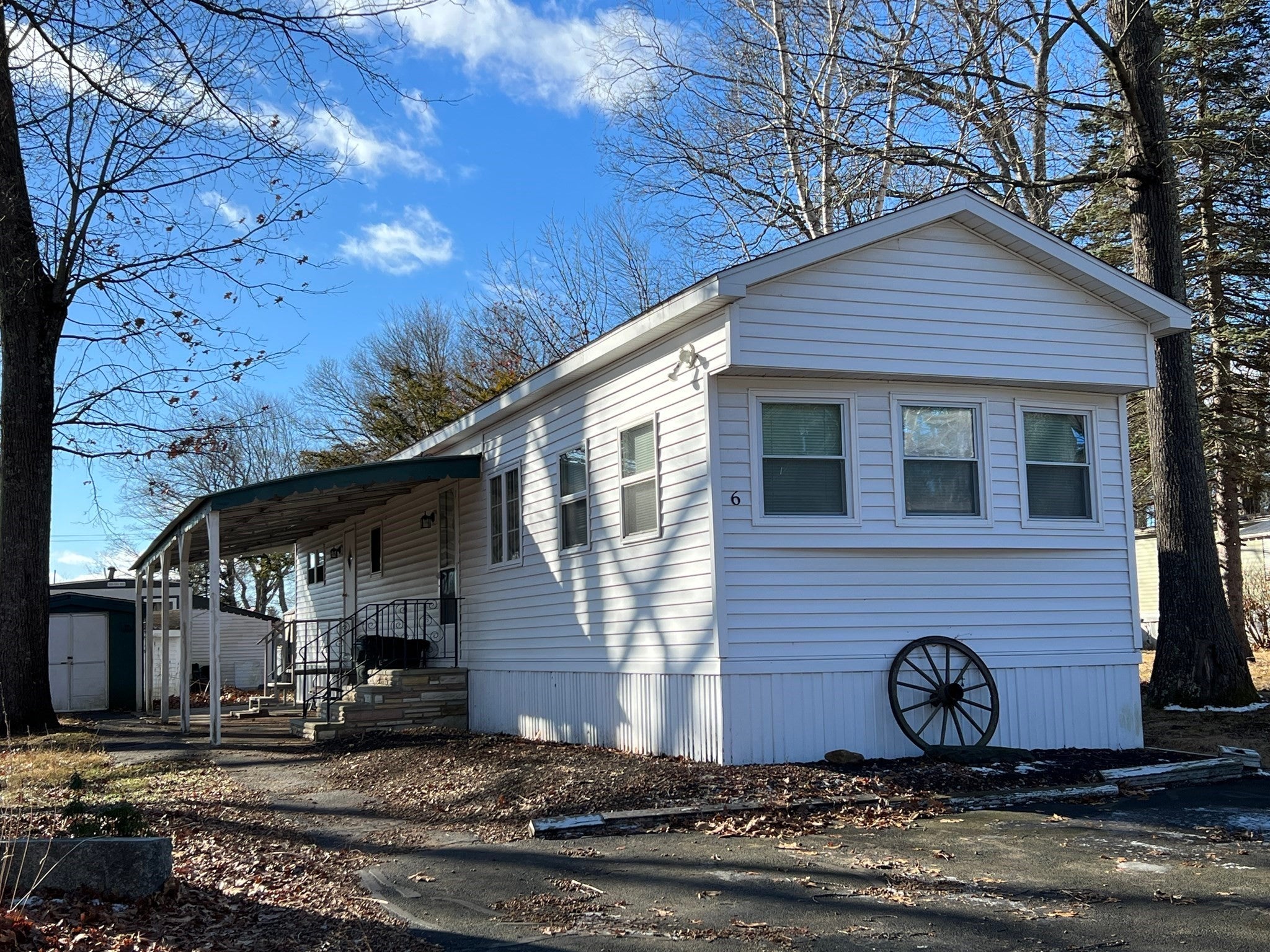 6 Stagecoach Drive